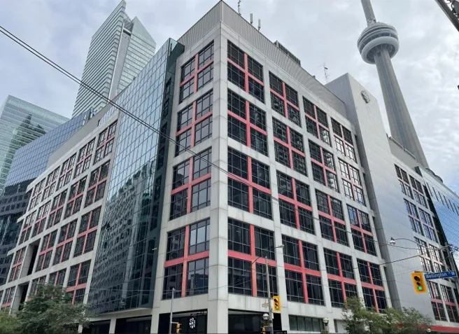 250 Front Street West