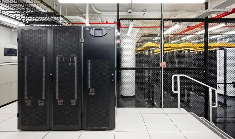 900 Walnut St. Louis