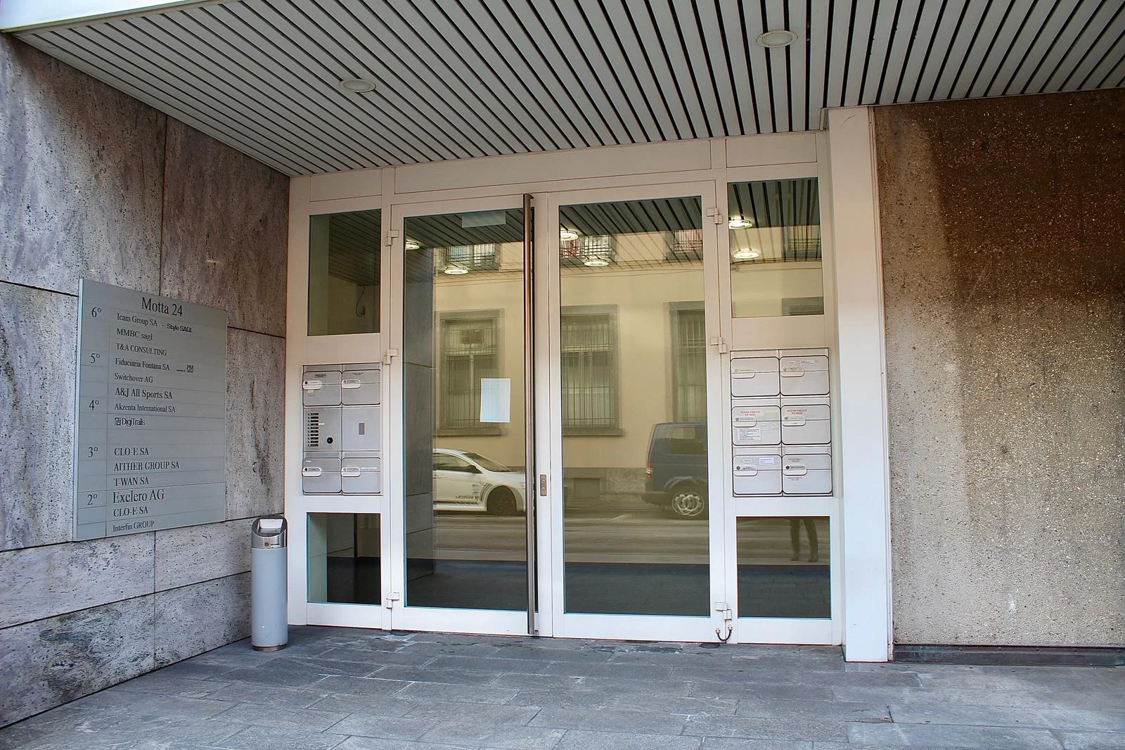 Photo 4